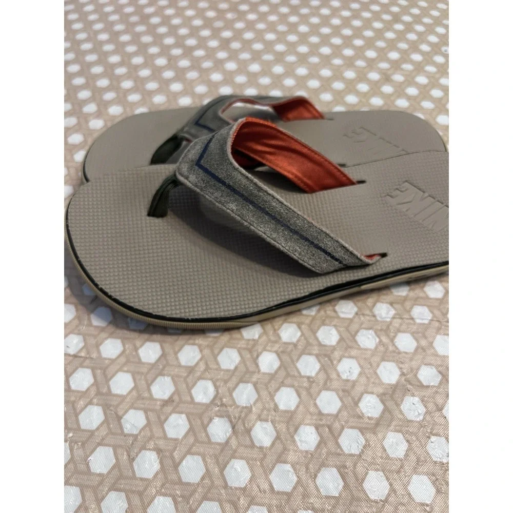 Mens‎ Nike Vintage  Sandals Flip Flops Size 7